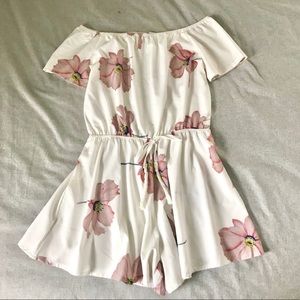 Only worn once! Super light and comfy